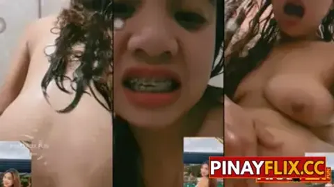 Binukadkad Ang Rosas Para sa Uhaw na Bubuyog